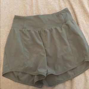 Lulu shorts